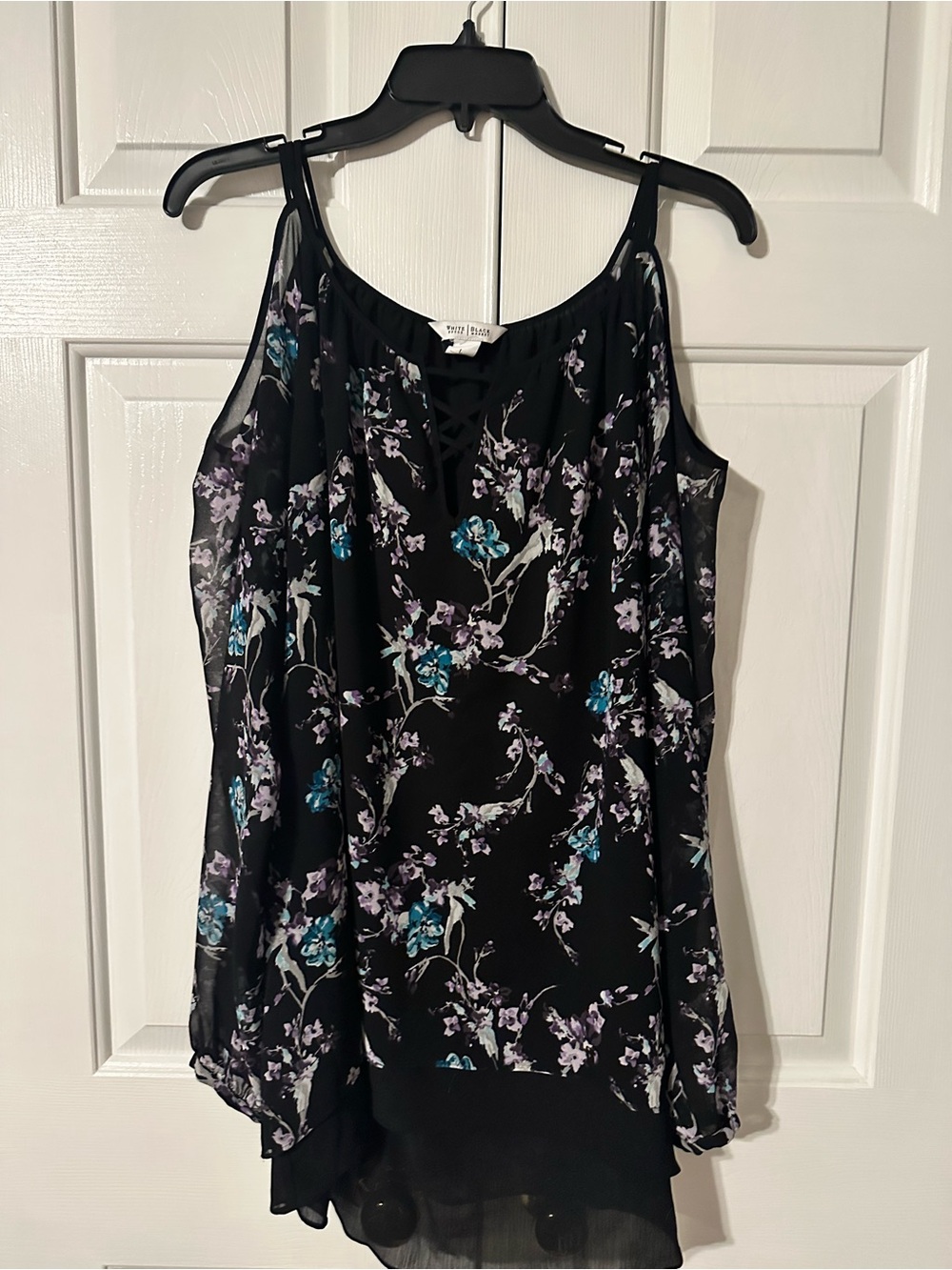 White House black market Black Floral Cold-Shoulder Blouse